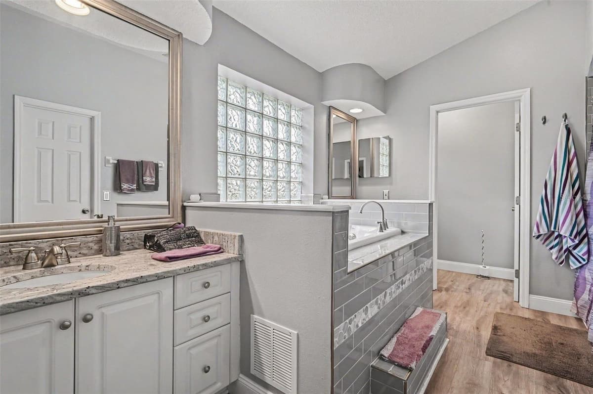 1211 NIXONTON STREET — photo 6 of 25