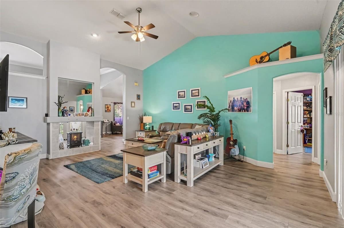 1211 NIXONTON STREET — photo 8 of 25