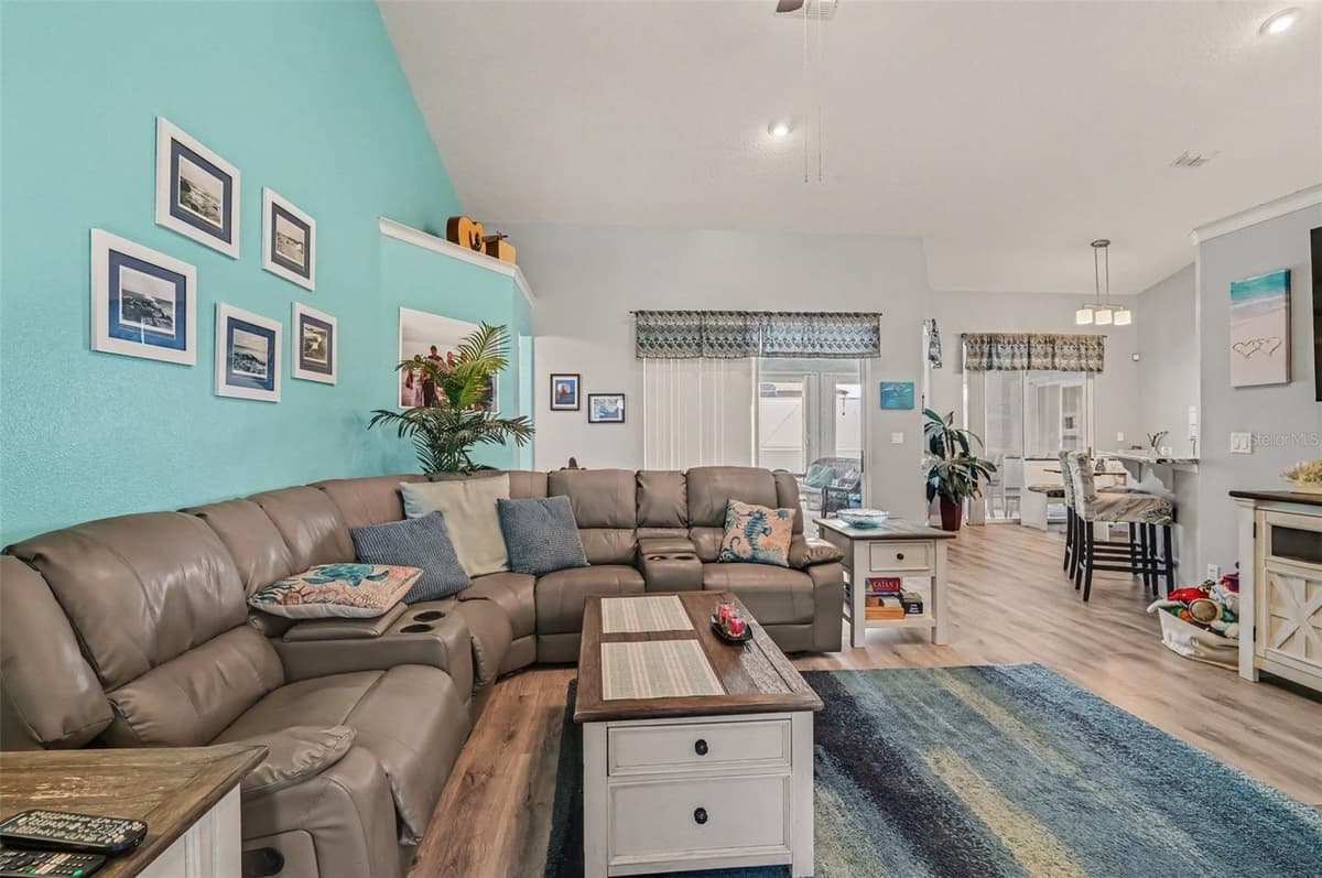 1211 NIXONTON STREET — photo 7 of 25