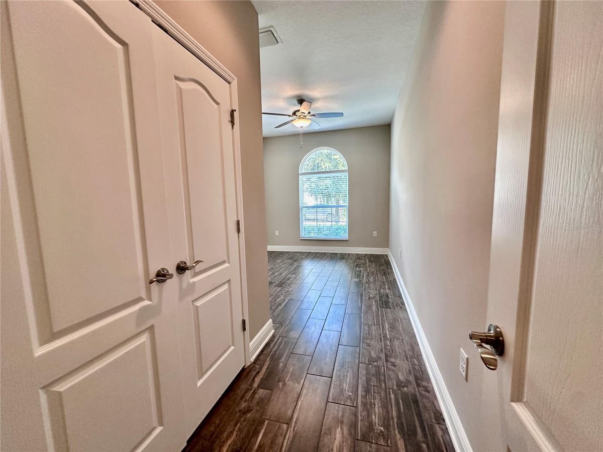 1557 AMBER LEAF CIRCLE — photo 30 of 57