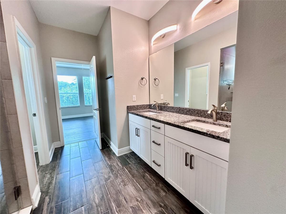 1557 AMBER LEAF CIRCLE — photo 27 of 57