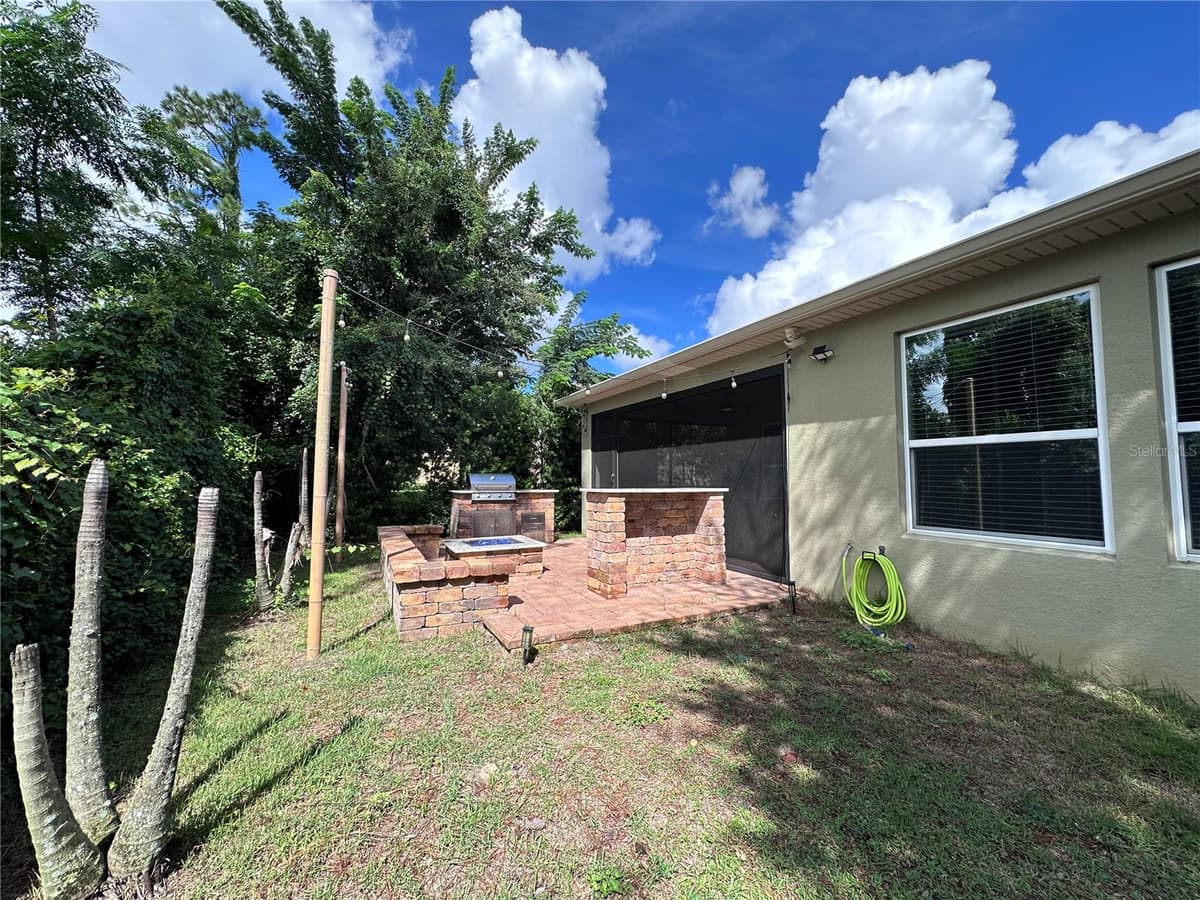 1557 AMBER LEAF CIRCLE — photo 40 of 57