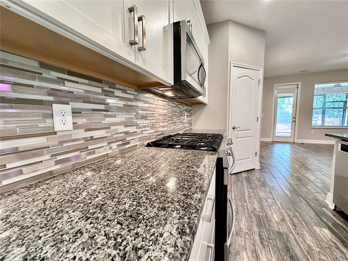 1557 AMBER LEAF CIRCLE — photo 14 of 57