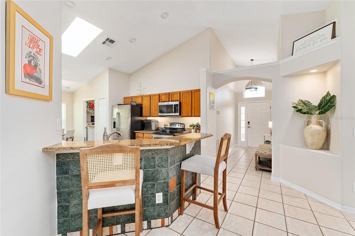 1123 GREENLEY AVENUE — photo 10 of 22