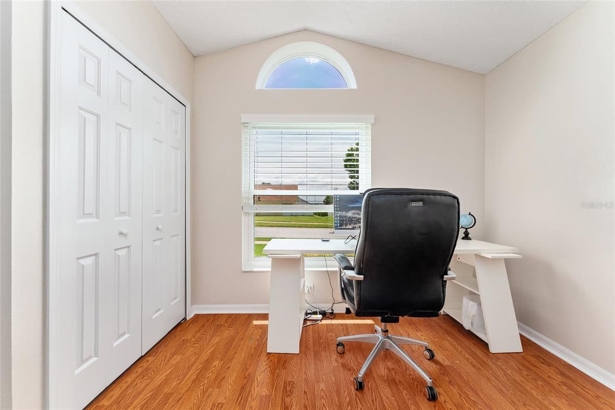 1123 GREENLEY AVENUE — photo 4 of 22