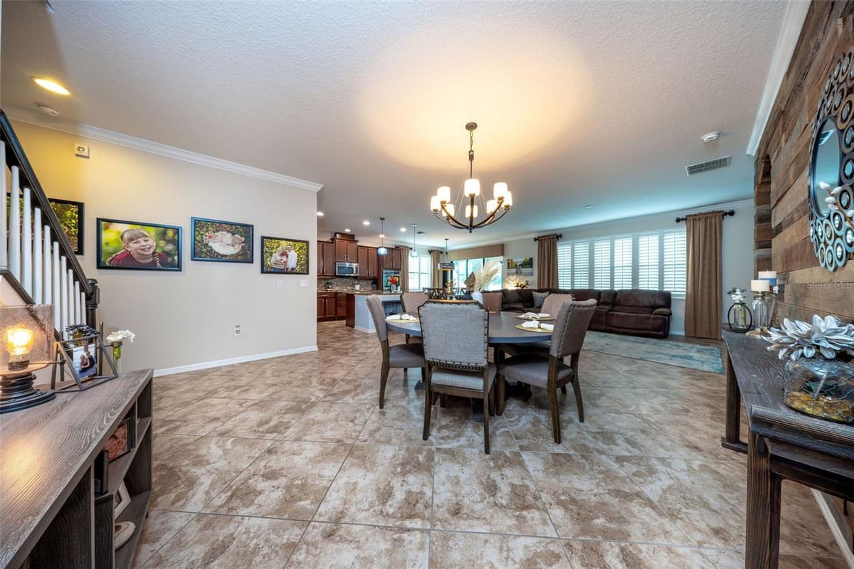 309 BELLVIEW PLACE — photo 15 of 50