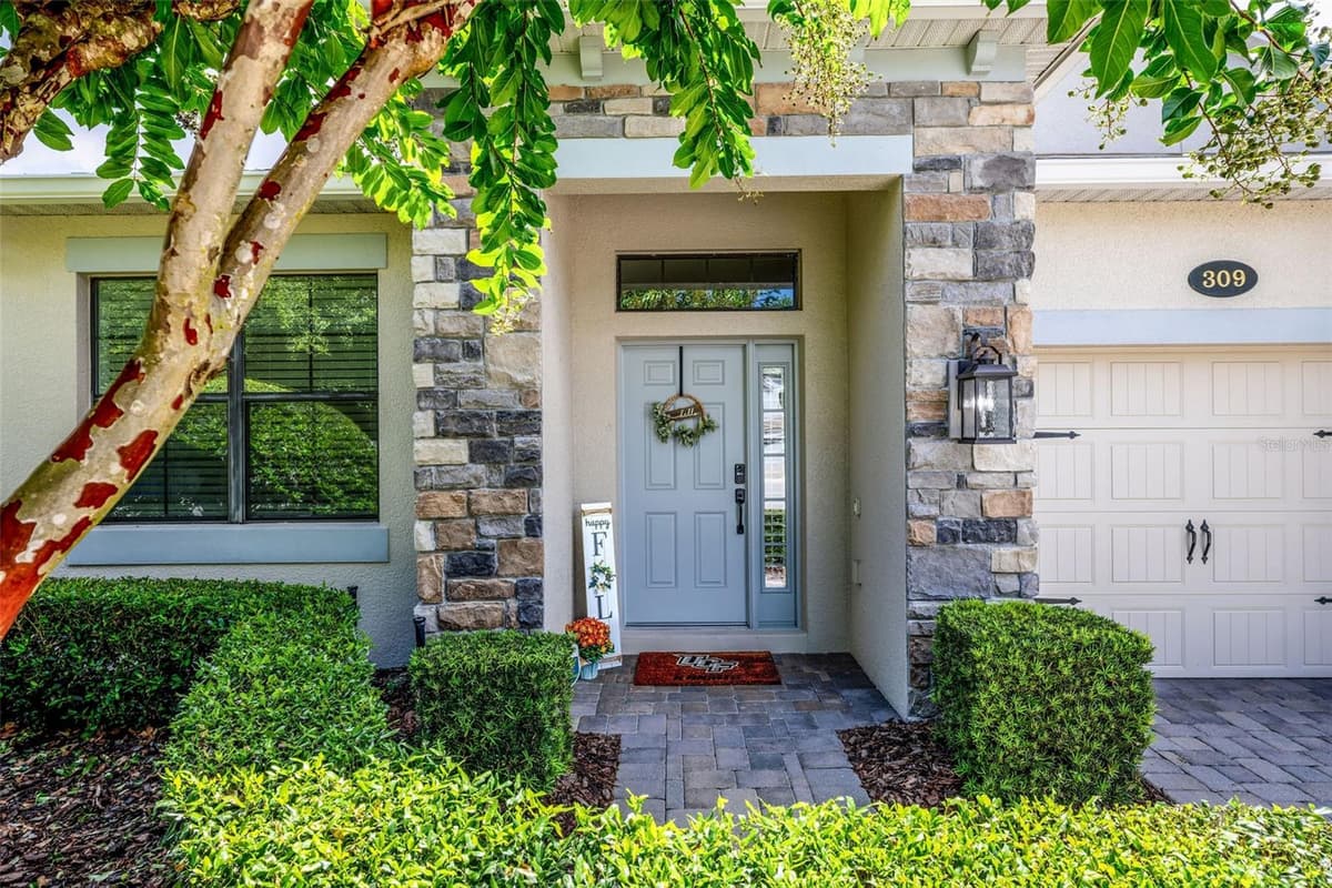 309 BELLVIEW PLACE — photo 4 of 50