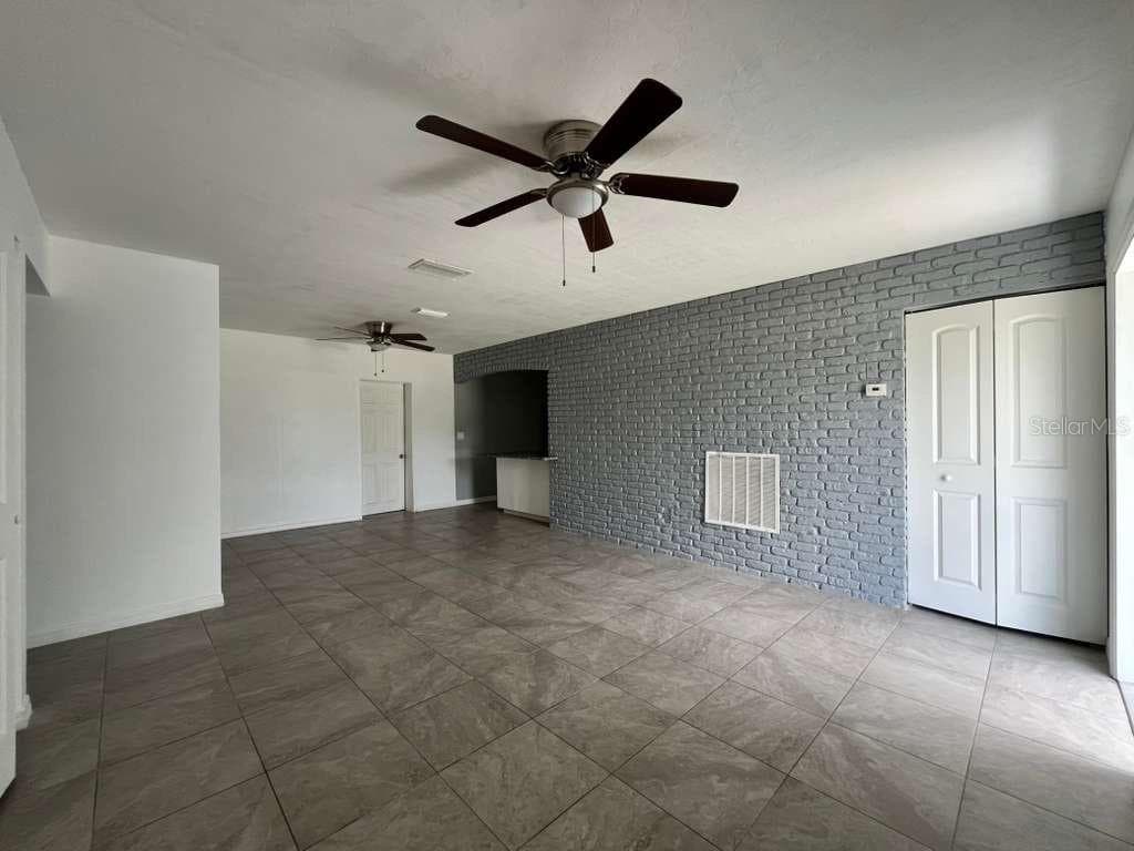 2302 DANA DRIVE — photo 8 of 11