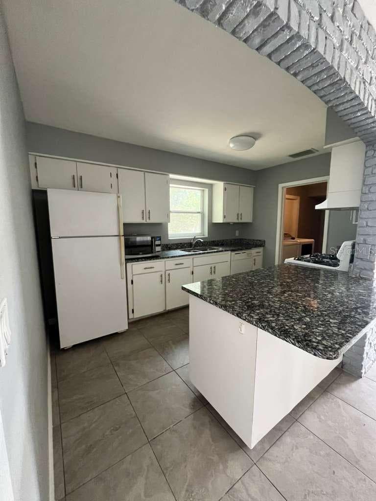 2302 DANA DRIVE — photo 6 of 11