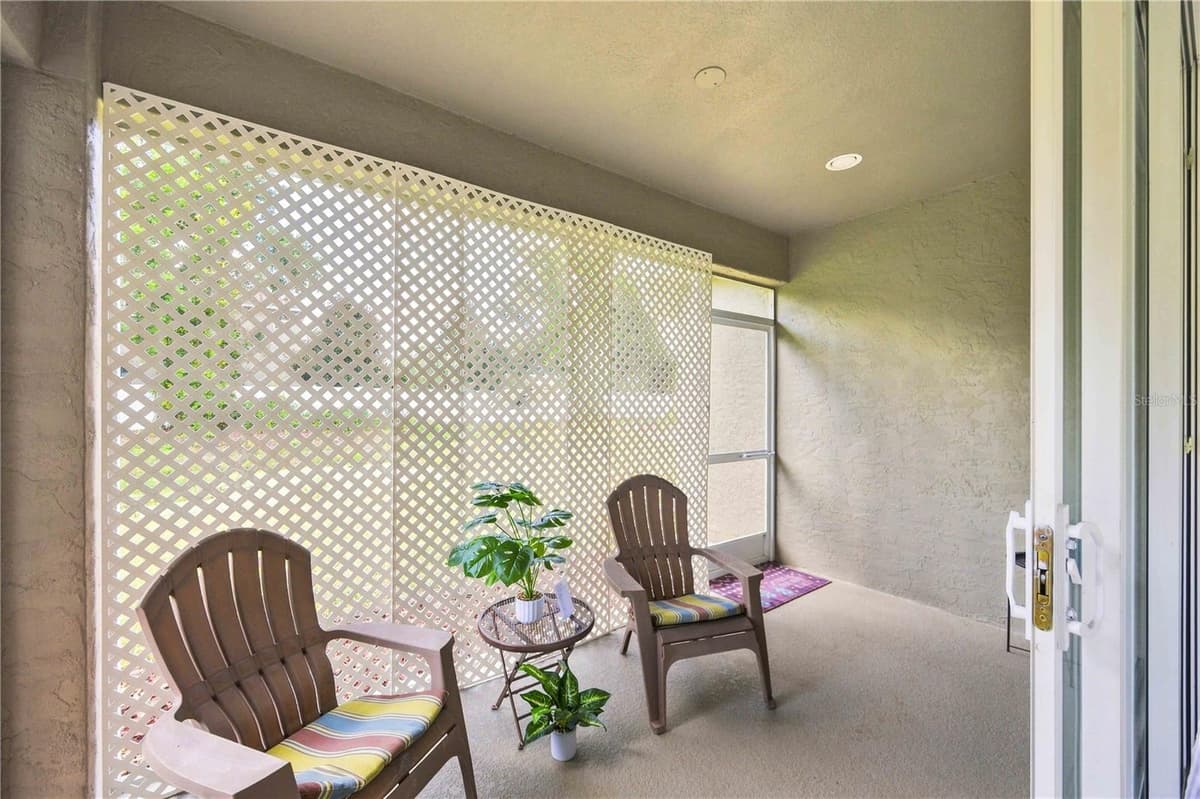 5469 ASHTON MANOR DRIVE — photo 28 of 37