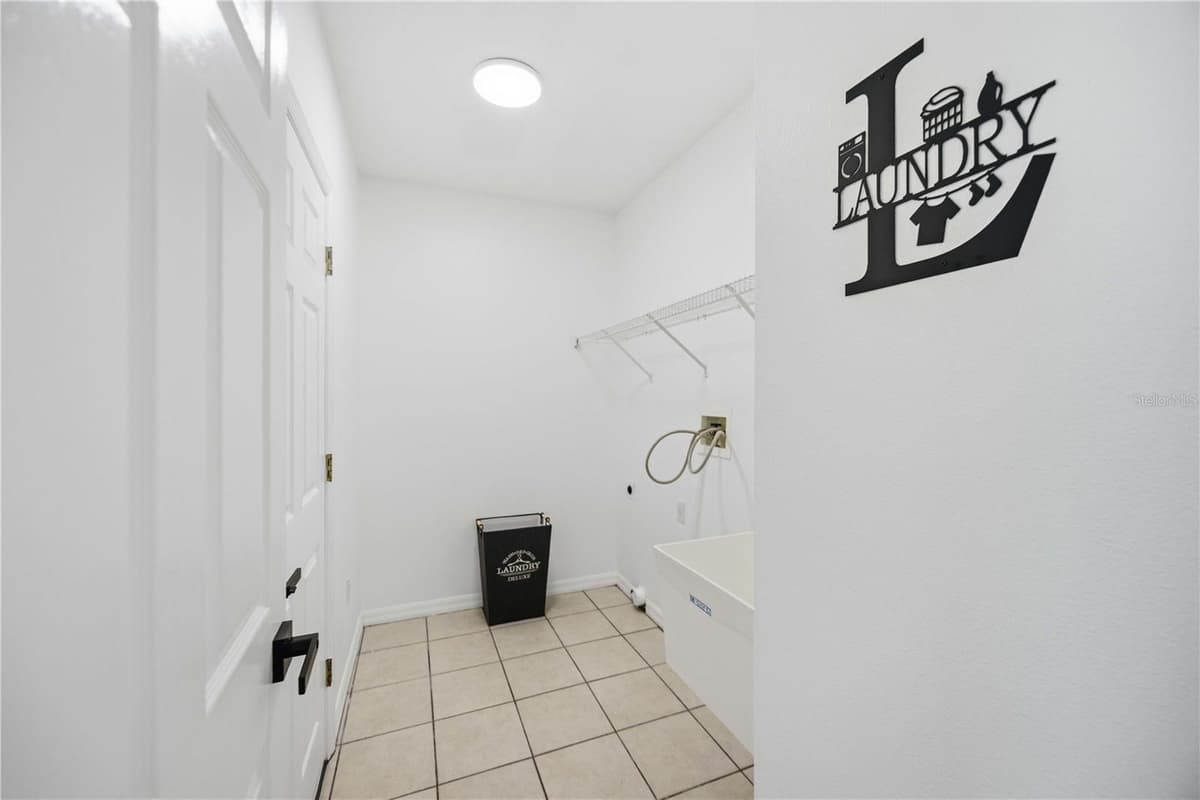 5469 ASHTON MANOR DRIVE — photo 26 of 37