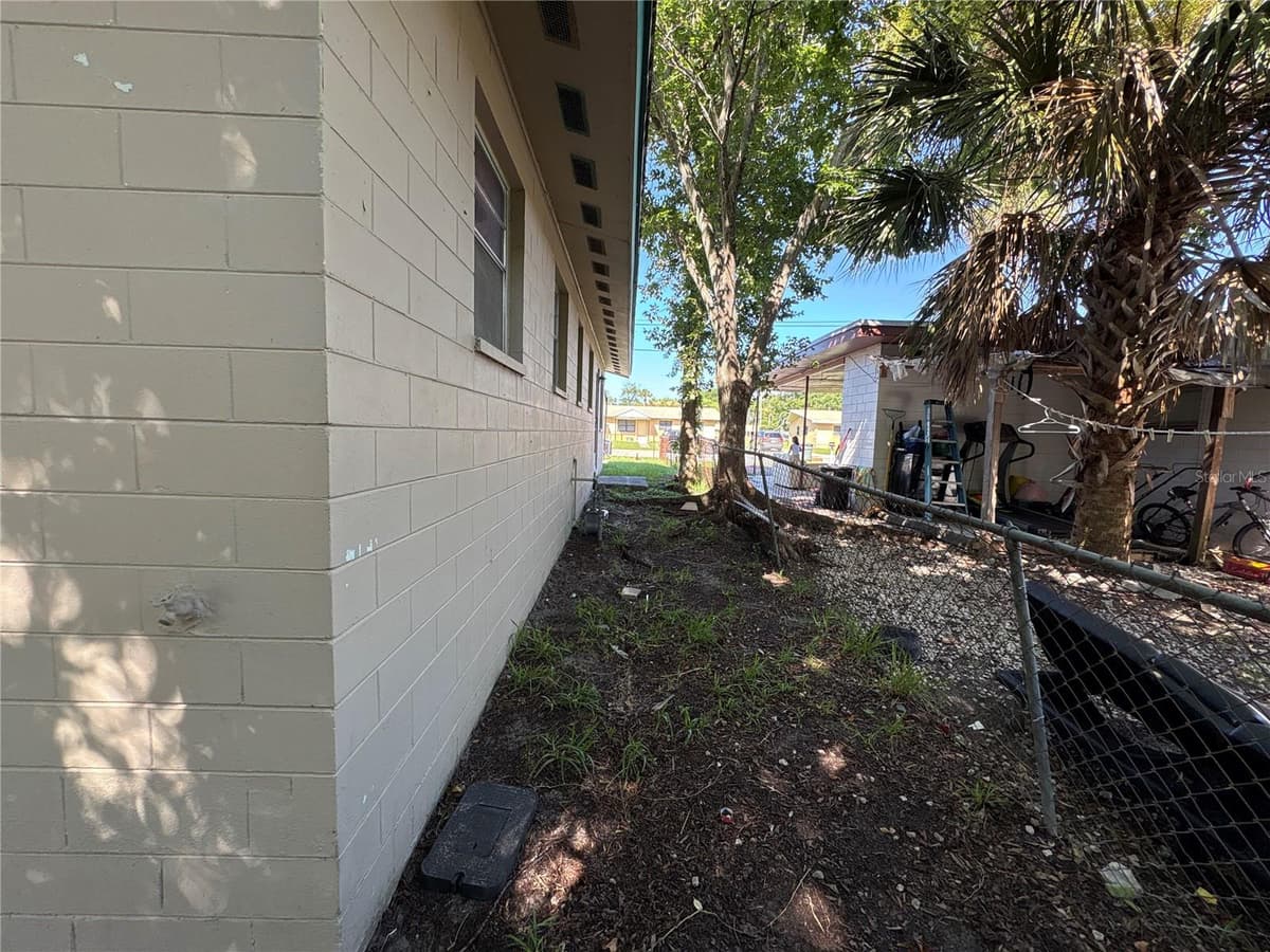 532 CAROLINE STREET — photo 11 of 19