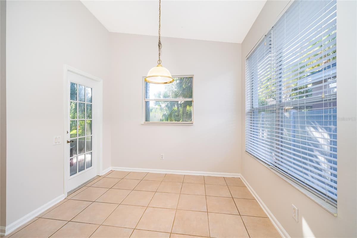 519 PLEASANT GROVE DRIVE — photo 15 of 39
