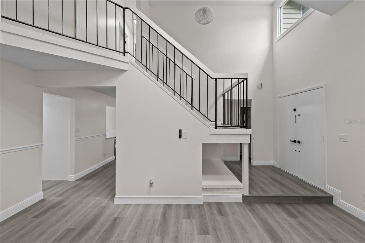 1785 SUMMIT CHASE AVENUE — photo 8 of 31