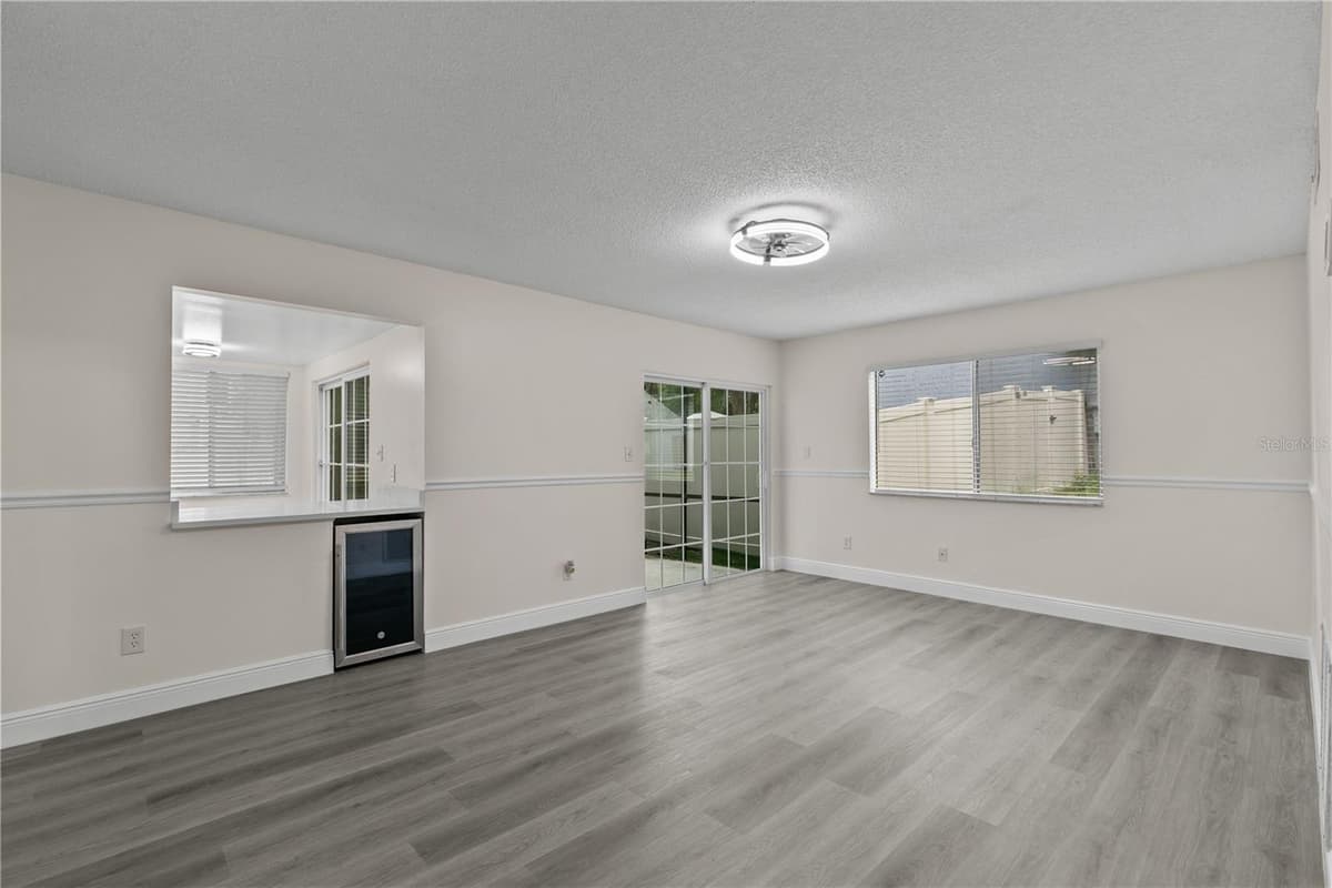 1785 SUMMIT CHASE AVENUE — photo 12 of 31