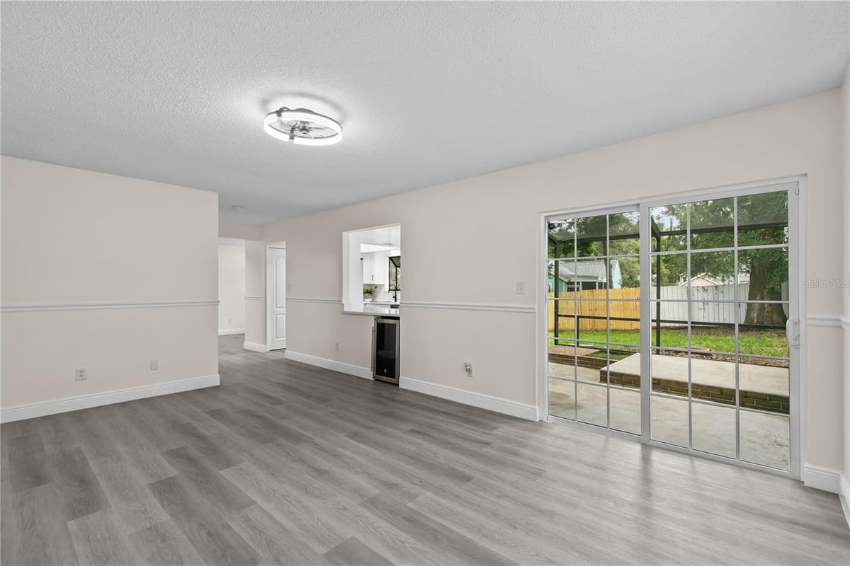 1785 SUMMIT CHASE AVENUE — photo 13 of 31