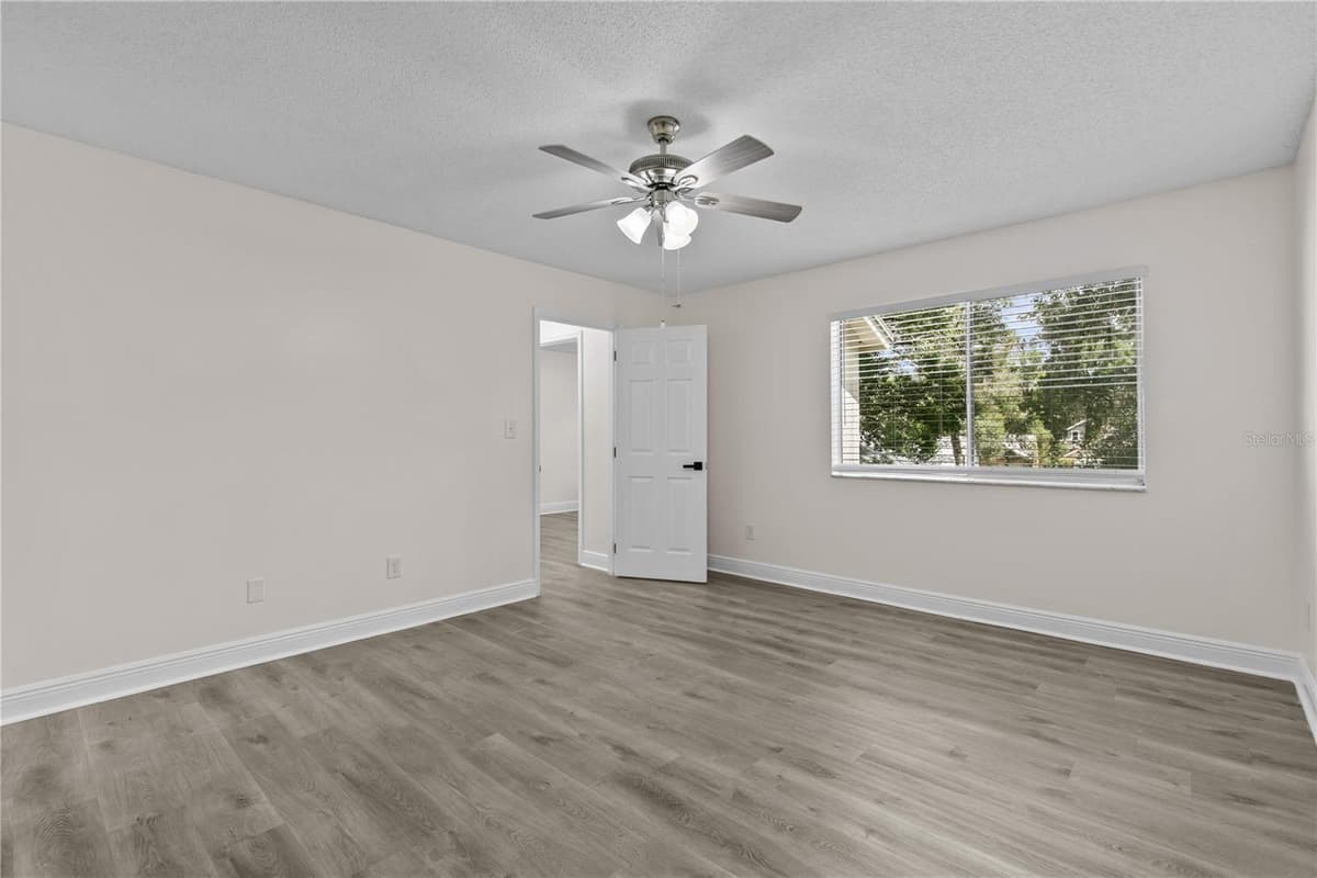 1785 SUMMIT CHASE AVENUE — photo 22 of 31