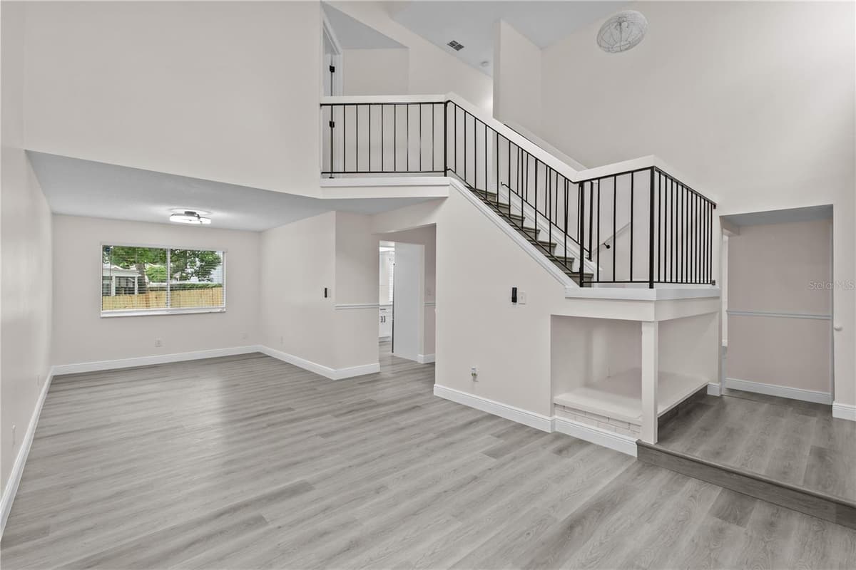 1785 SUMMIT CHASE AVENUE — photo 7 of 31