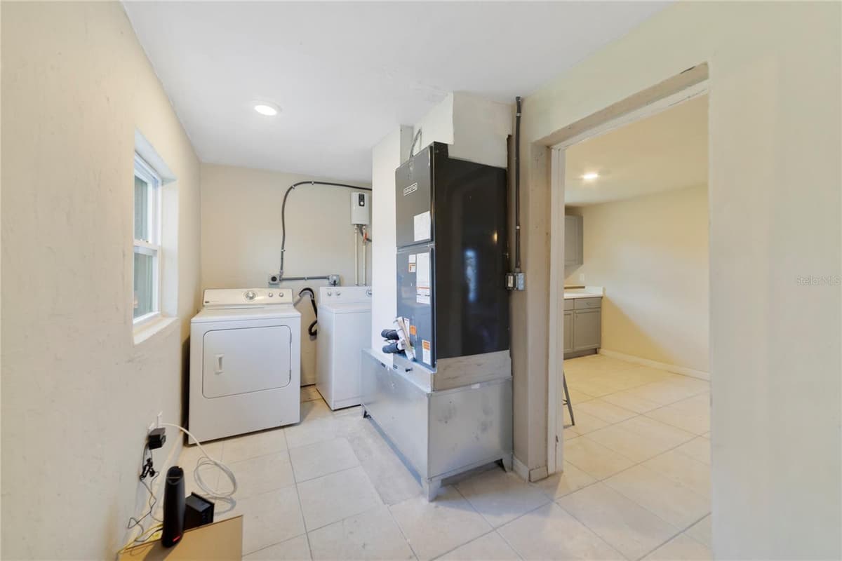 2441 CHURCH STREET — photo 12 of 13