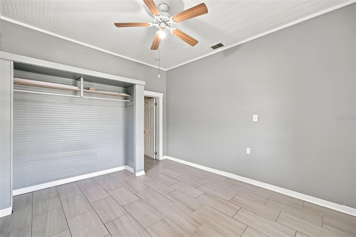 1609 LAKE AVENUE — photo 14 of 27