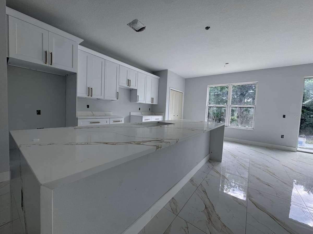 27 N CALHOUN AVENUE — photo 3 of 7