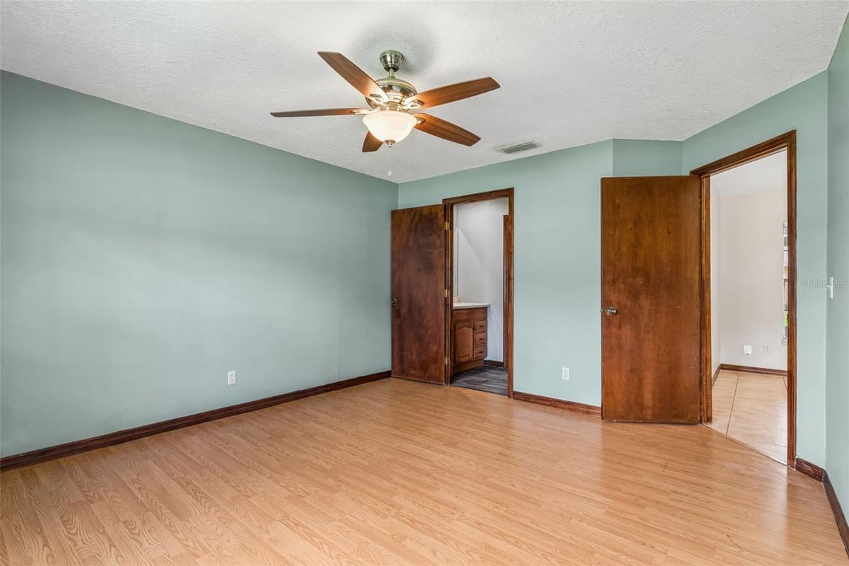 2402 WOODWAY DRIVE — photo 25 of 33
