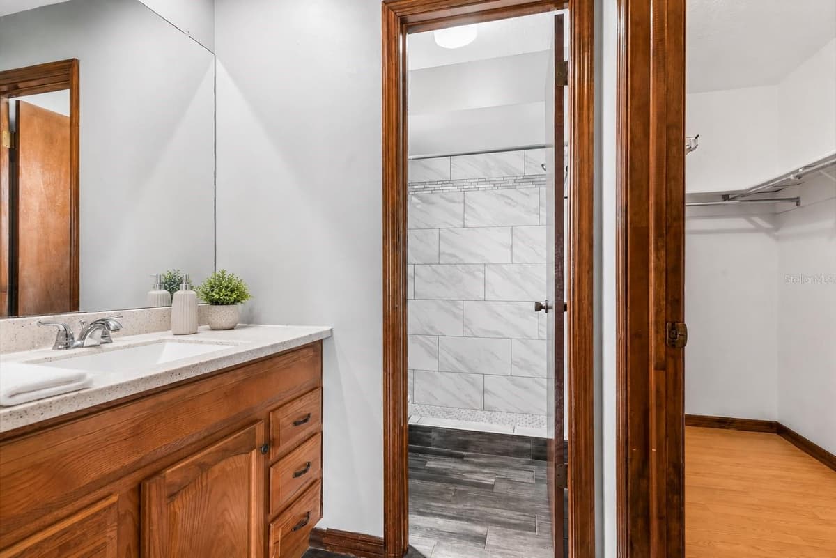 2402 WOODWAY DRIVE — photo 13 of 33
