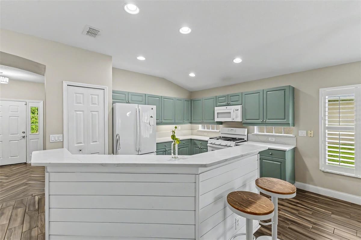 113 WETHERSFIELD CT — photo 15 of 55
