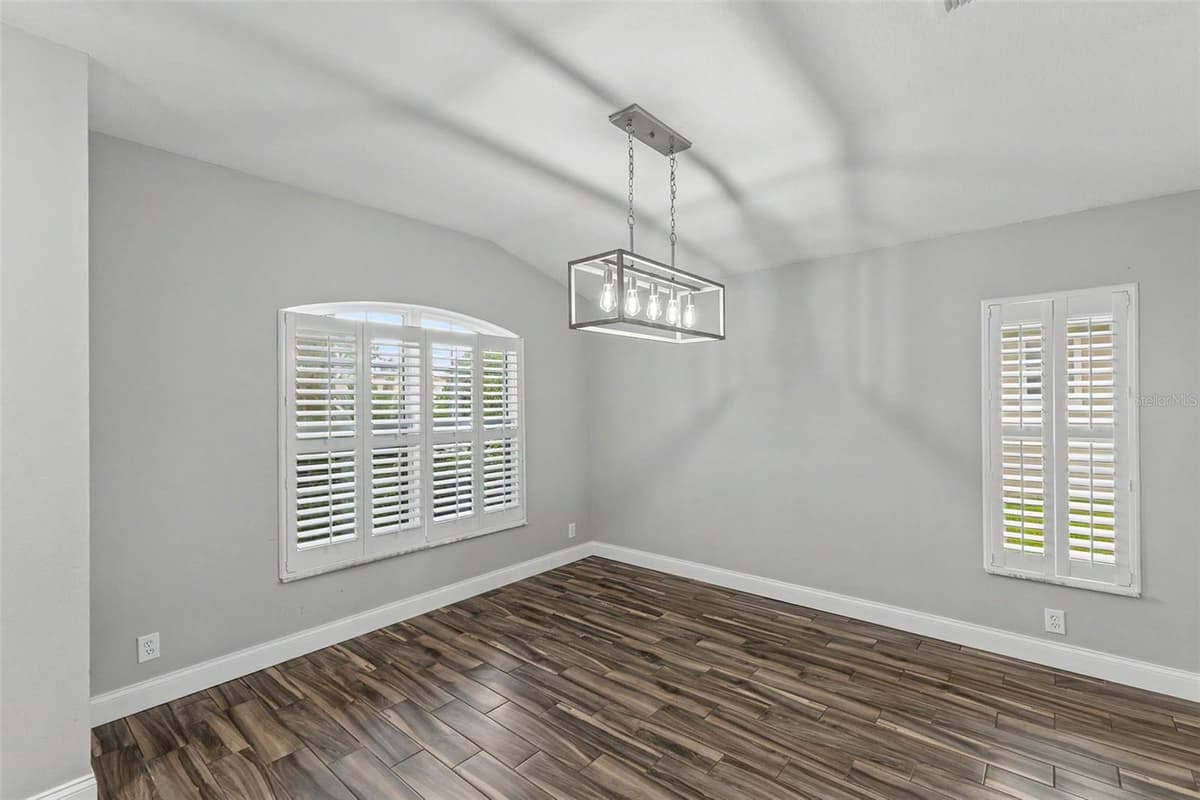 113 WETHERSFIELD CT — photo 12 of 55