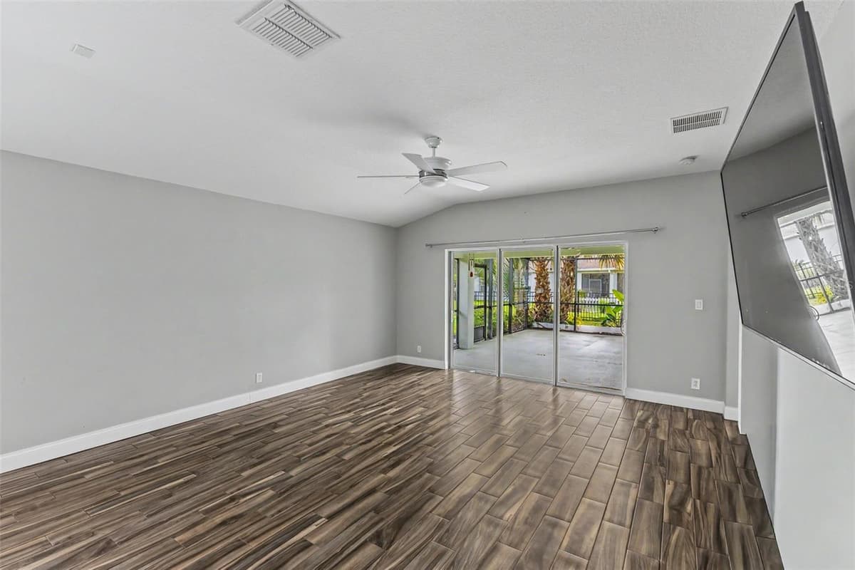 113 WETHERSFIELD CT — photo 23 of 55