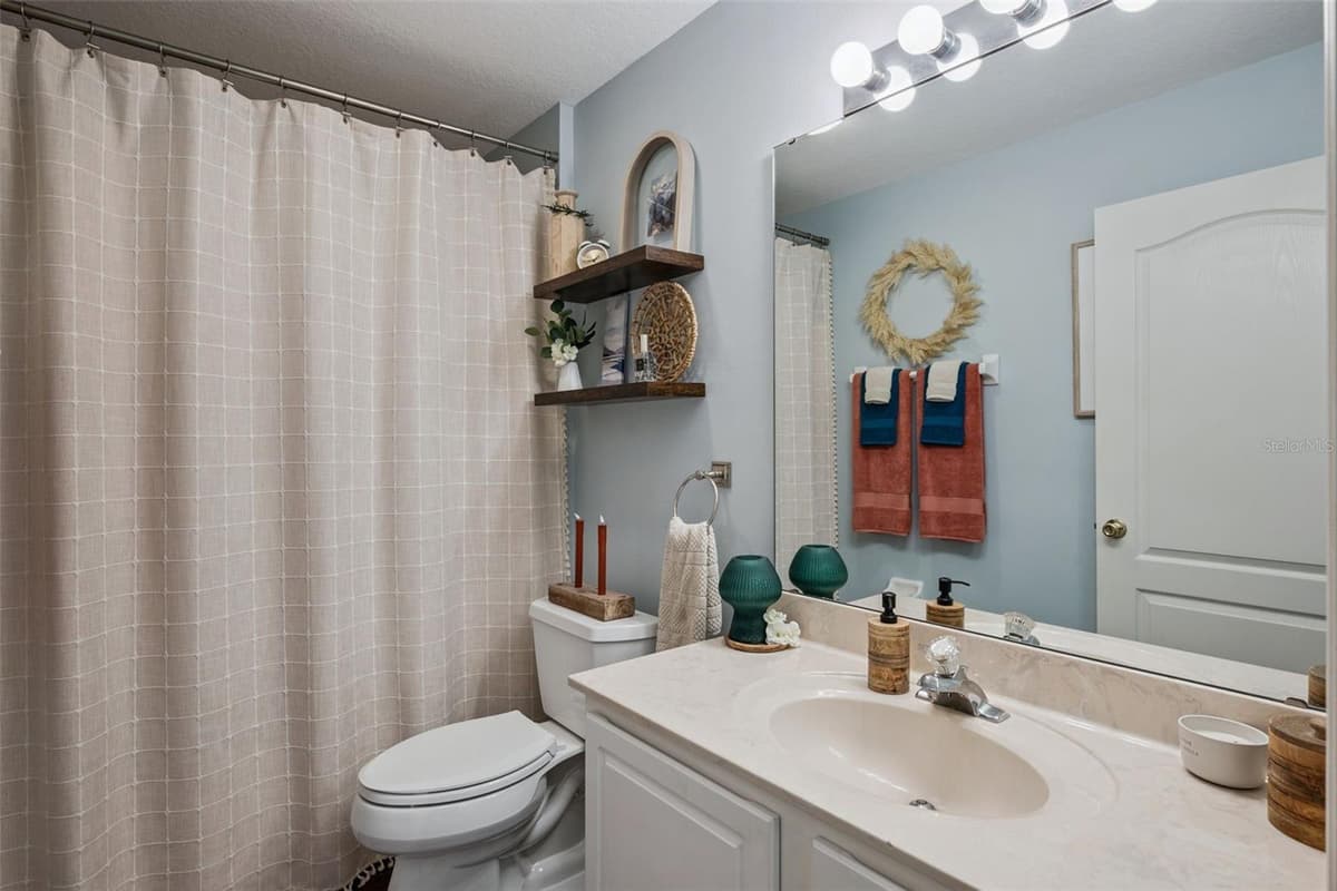 651 VILLA COURT — photo 18 of 32
