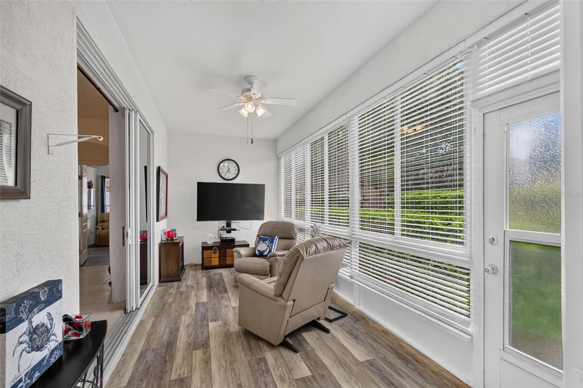 4167 NEWLAND STREET — photo 12 of 45