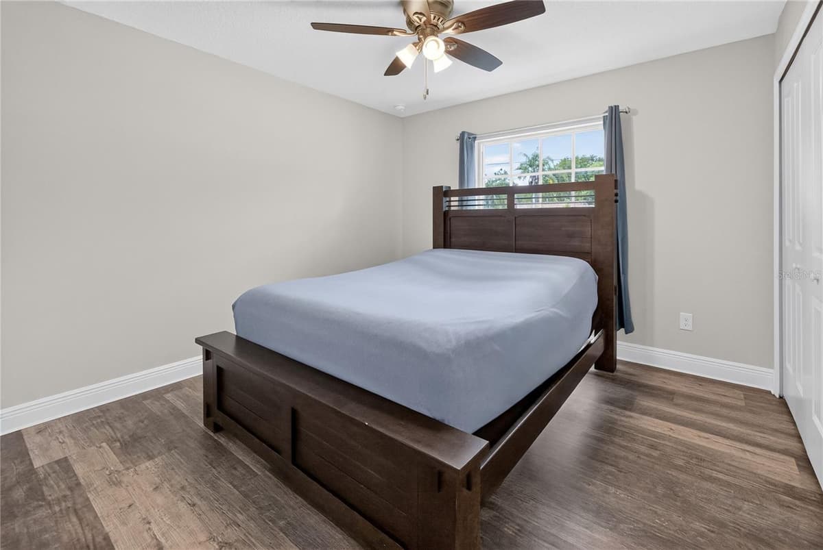 1405 VOORHIS AVENUE — photo 19 of 34