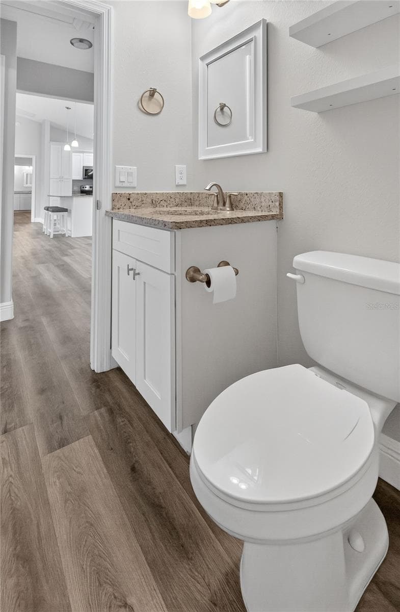 1405 VOORHIS AVENUE — photo 20 of 34