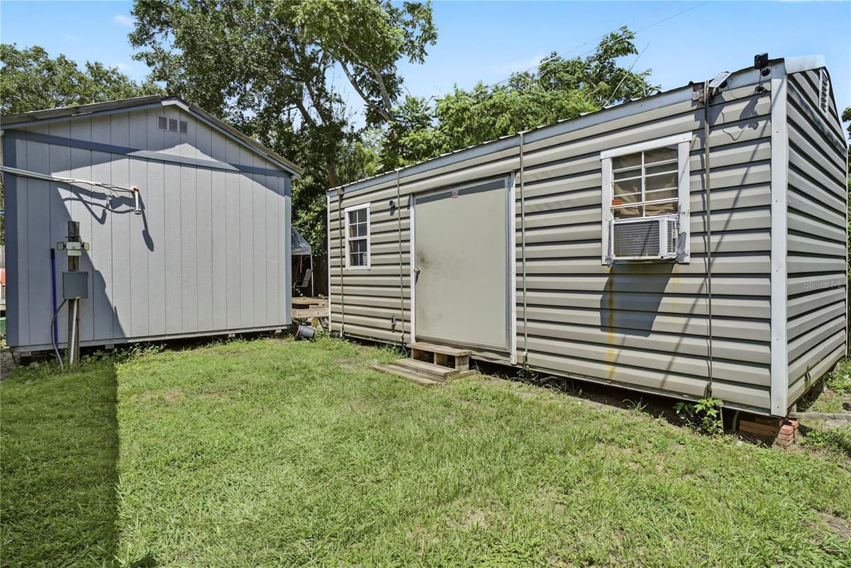2841 EMPIRE PLACE — photo 35 of 35
