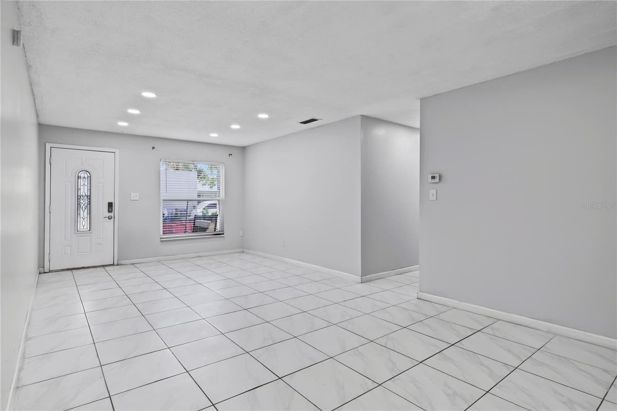 2841 EMPIRE PLACE — photo 6 of 35