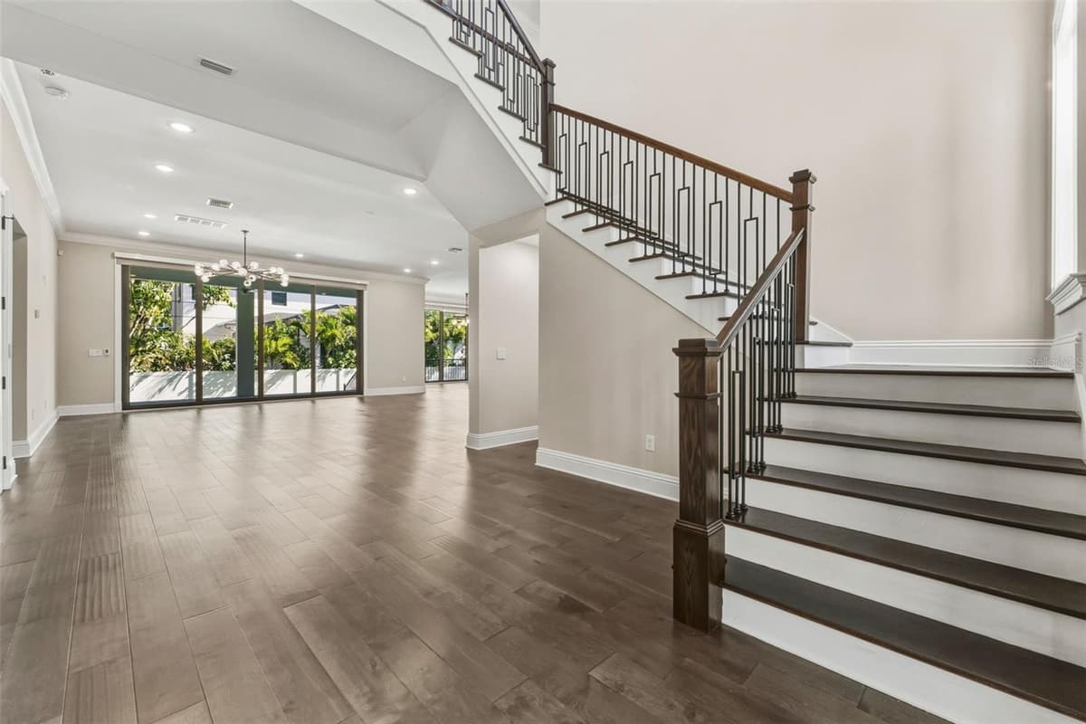 481 DAVIS BOULEVARD — photo 10 of 77