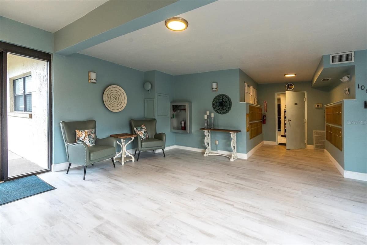 8198 TERRACE GARDEN DRIVE — photo 46 of 63