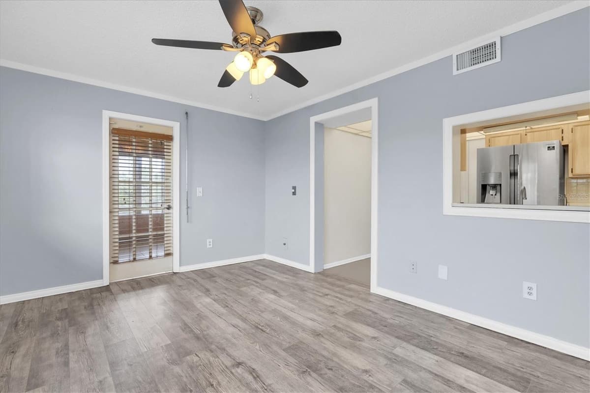 8198 TERRACE GARDEN DRIVE — photo 24 of 63