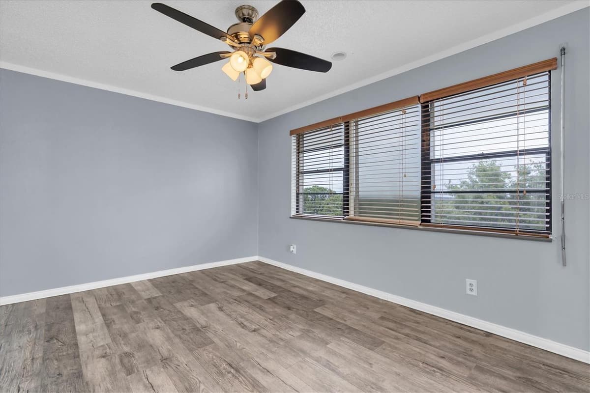 8198 TERRACE GARDEN DRIVE — photo 25 of 63