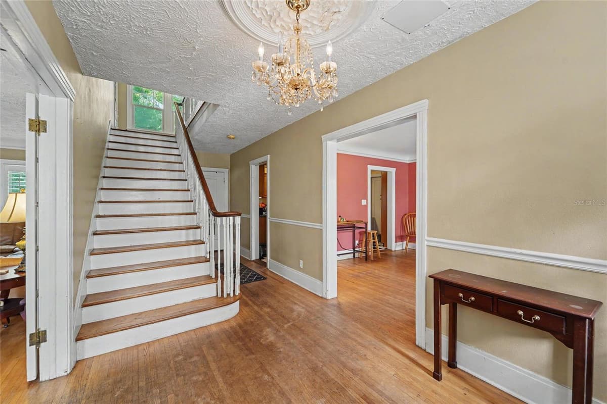 6100 3RD AVENUE — photo 17 of 49