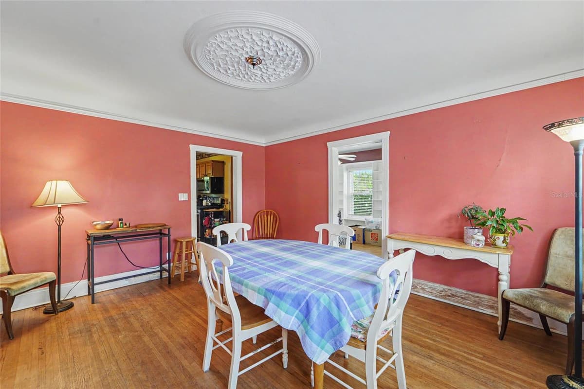 6100 3RD AVENUE — photo 19 of 49