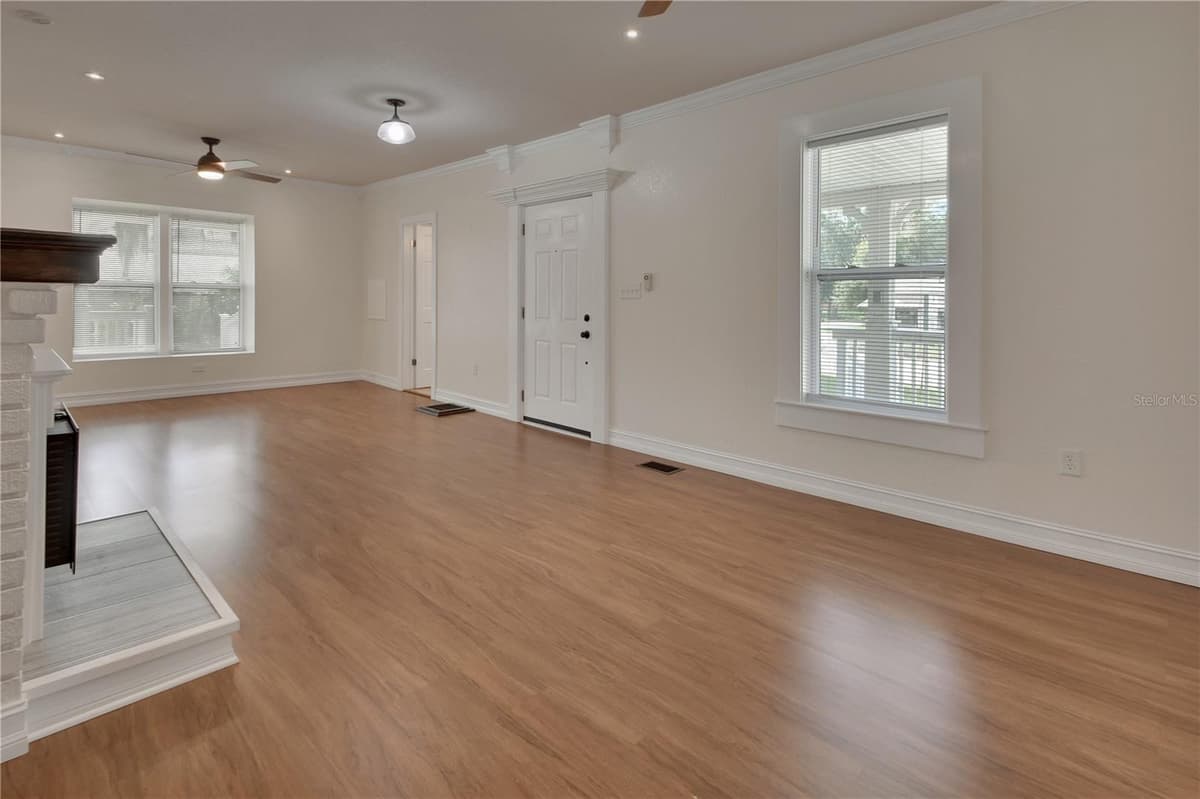 903 NEW YORK AVENUE — photo 10 of 54