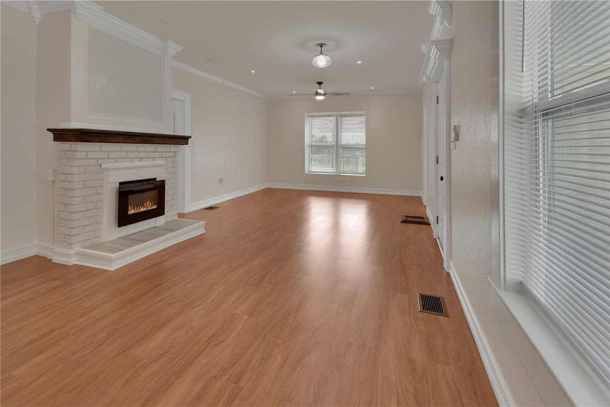 903 NEW YORK AVENUE — photo 4 of 54