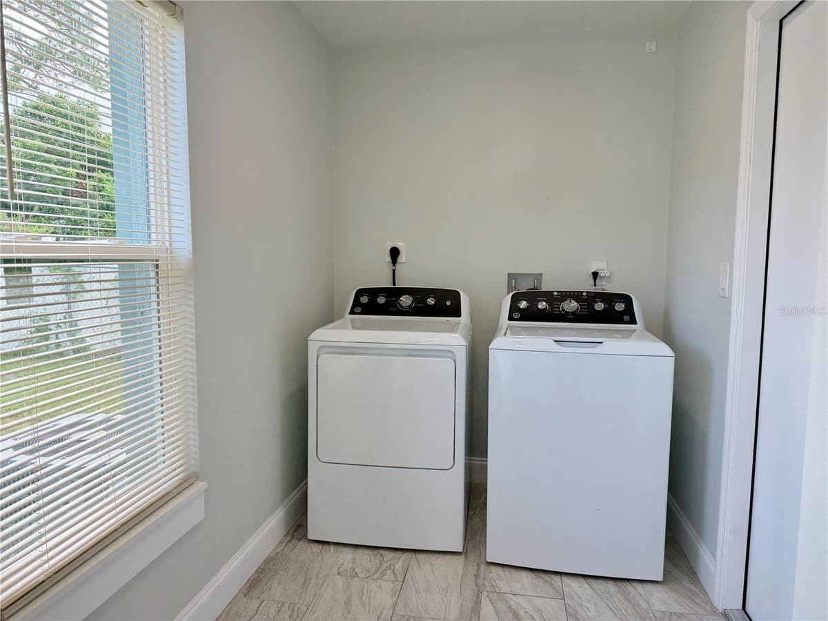 892 ROCKHILL STREET — photo 13 of 16