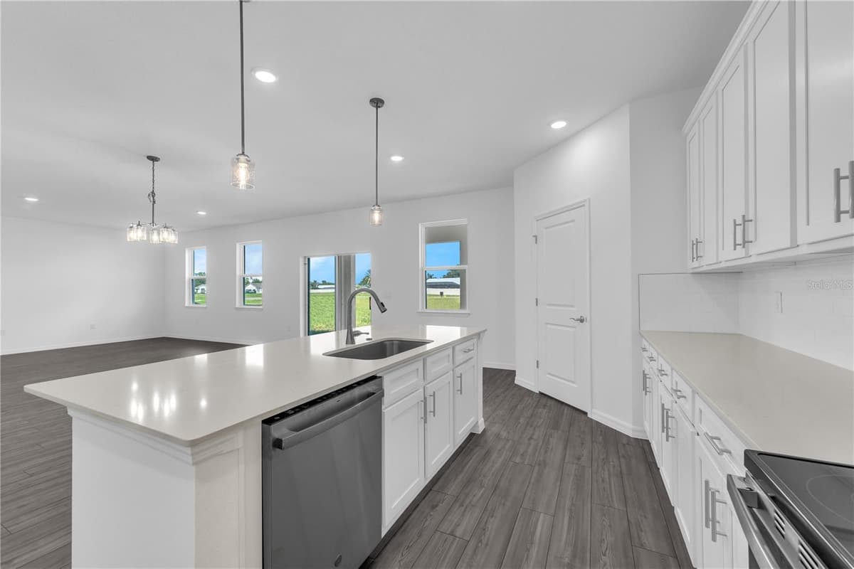 3936 TRIPLE CROWN LOOP — photo 13 of 36