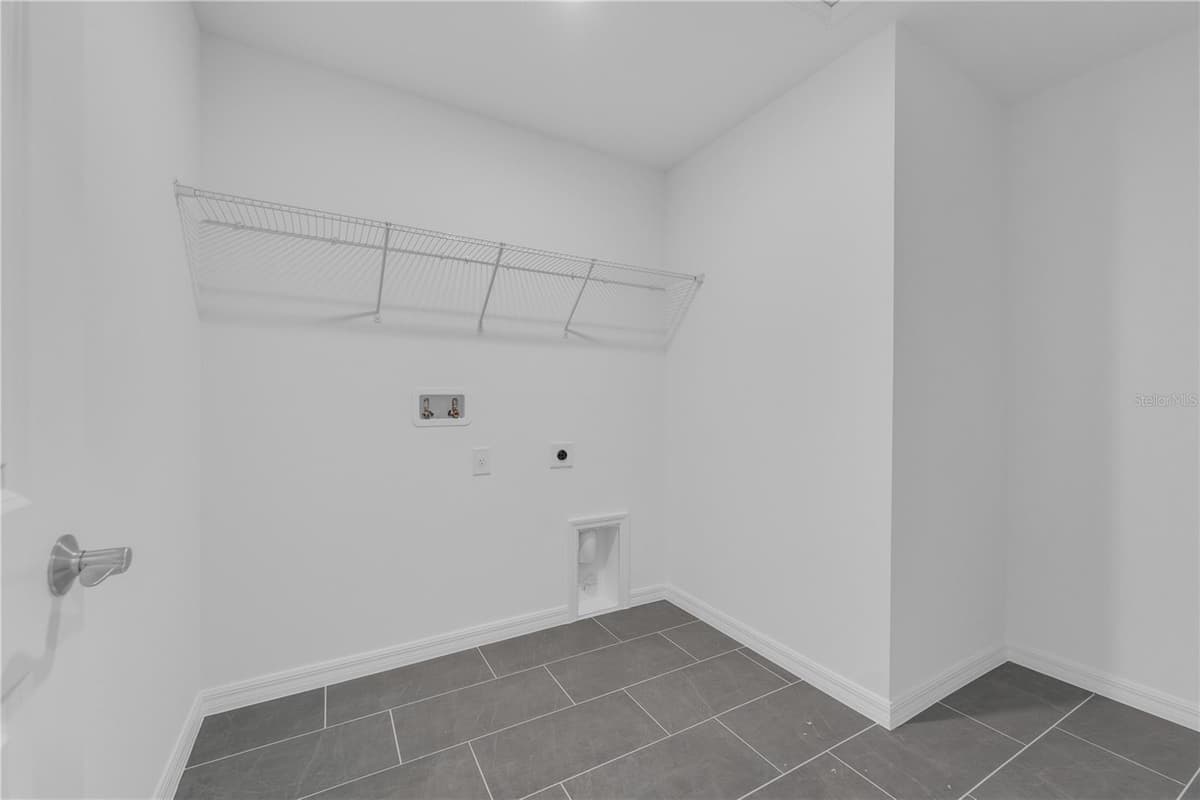 3936 TRIPLE CROWN LOOP — photo 31 of 36