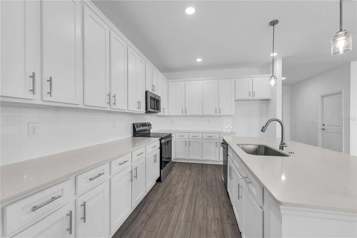 3936 TRIPLE CROWN LOOP — photo 15 of 36