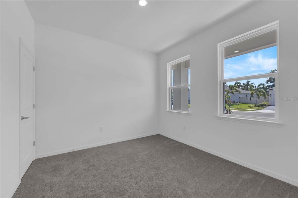 3936 TRIPLE CROWN LOOP — photo 10 of 36