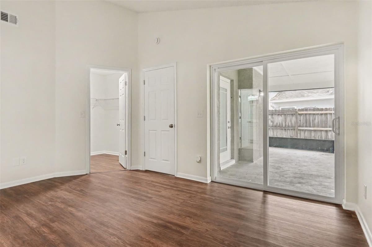 1097 COVINGTON STREET — photo 12 of 15